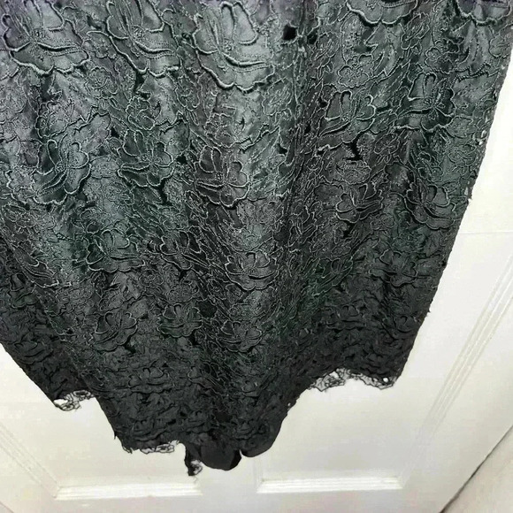 Women’s Silk, Lacey Nicole Miller Black Dress Size  8 - Picture 8 of 16